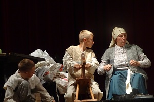 Z Teatrem Obrzędowym w Wiśniowej